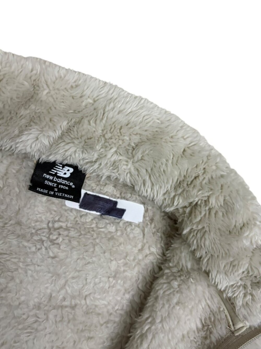 NEW BALANCE Faux Fur Fleece Soft Jacket Womens Small - Picture 4 of 6